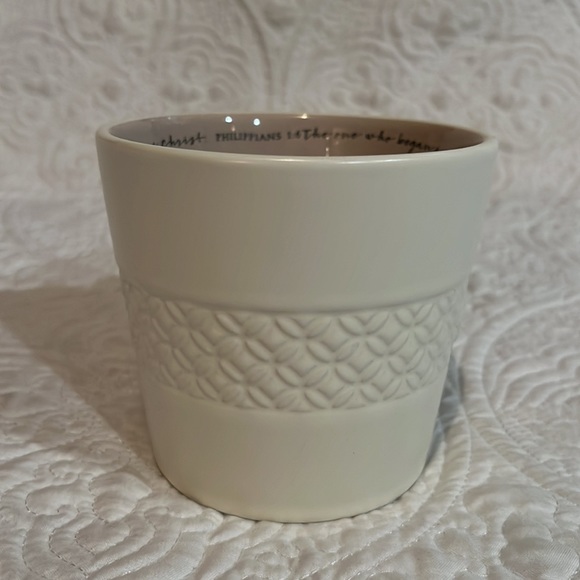 Dayspring 11 oz Believe textured mug, NWT - Picture 4 of 12